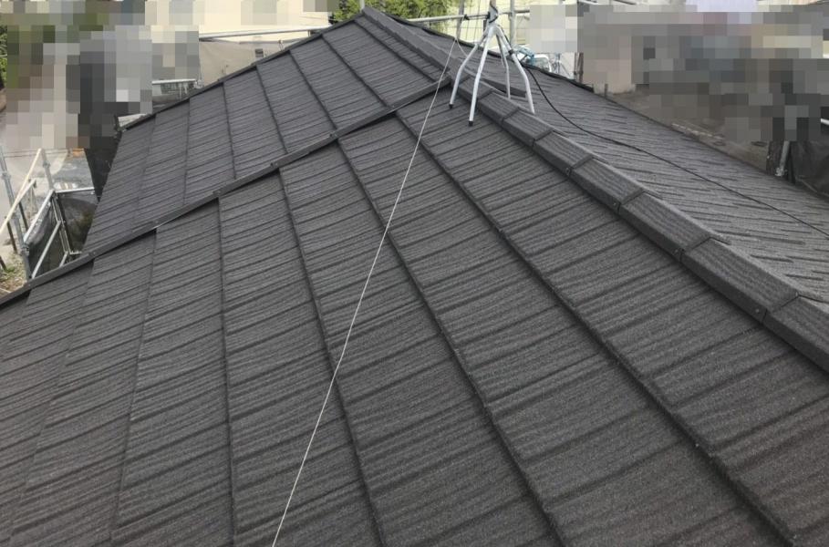 屋根：金属屋根ＣＯＲＯＮＡ葺き替え工事